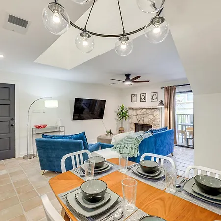 Ferienwohnung Pool Access, Near Medical Center San Antonio Gem!